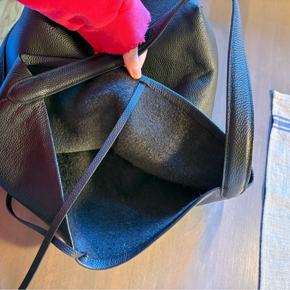 Black Leather Tote Bag - Picture 4 of 5
